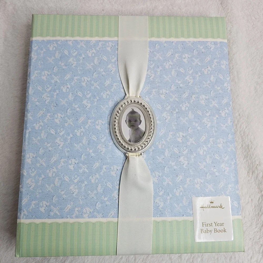 🖤HALLMARK FIRST YEAR RINGED BINDER BABY BOOK  BLUE AND GREEN MIB